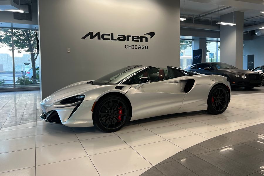 2025 McLaren Artura TechLux for sale