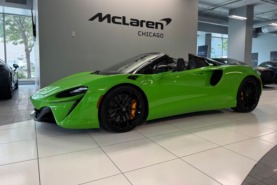 2025 McLaren Artura Performance for sale