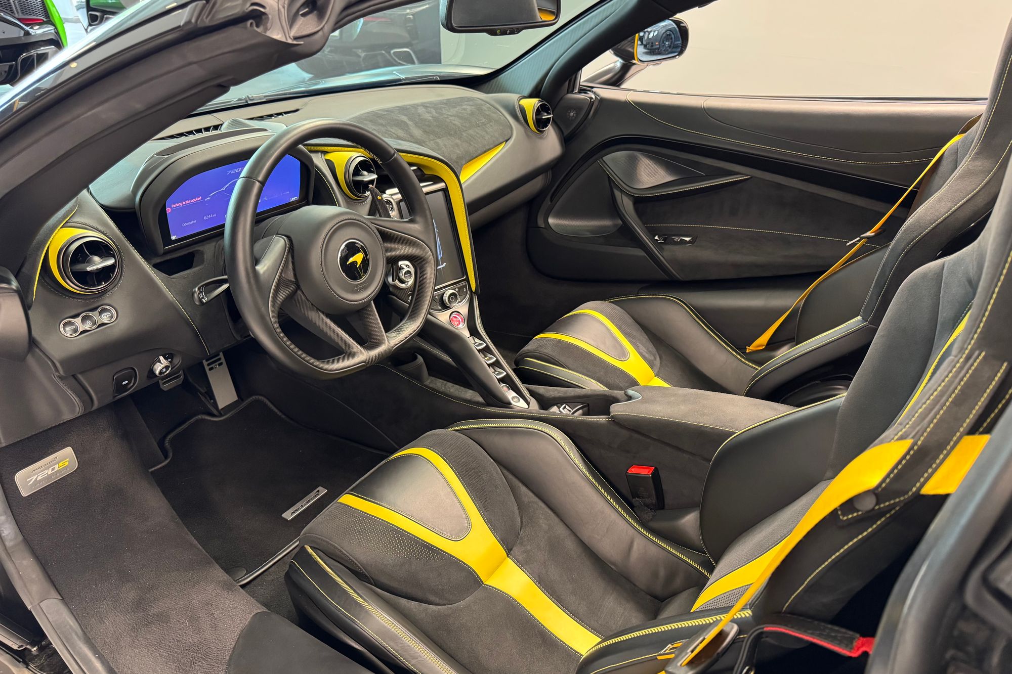 2022 Mclaren 720S Spider photo 15