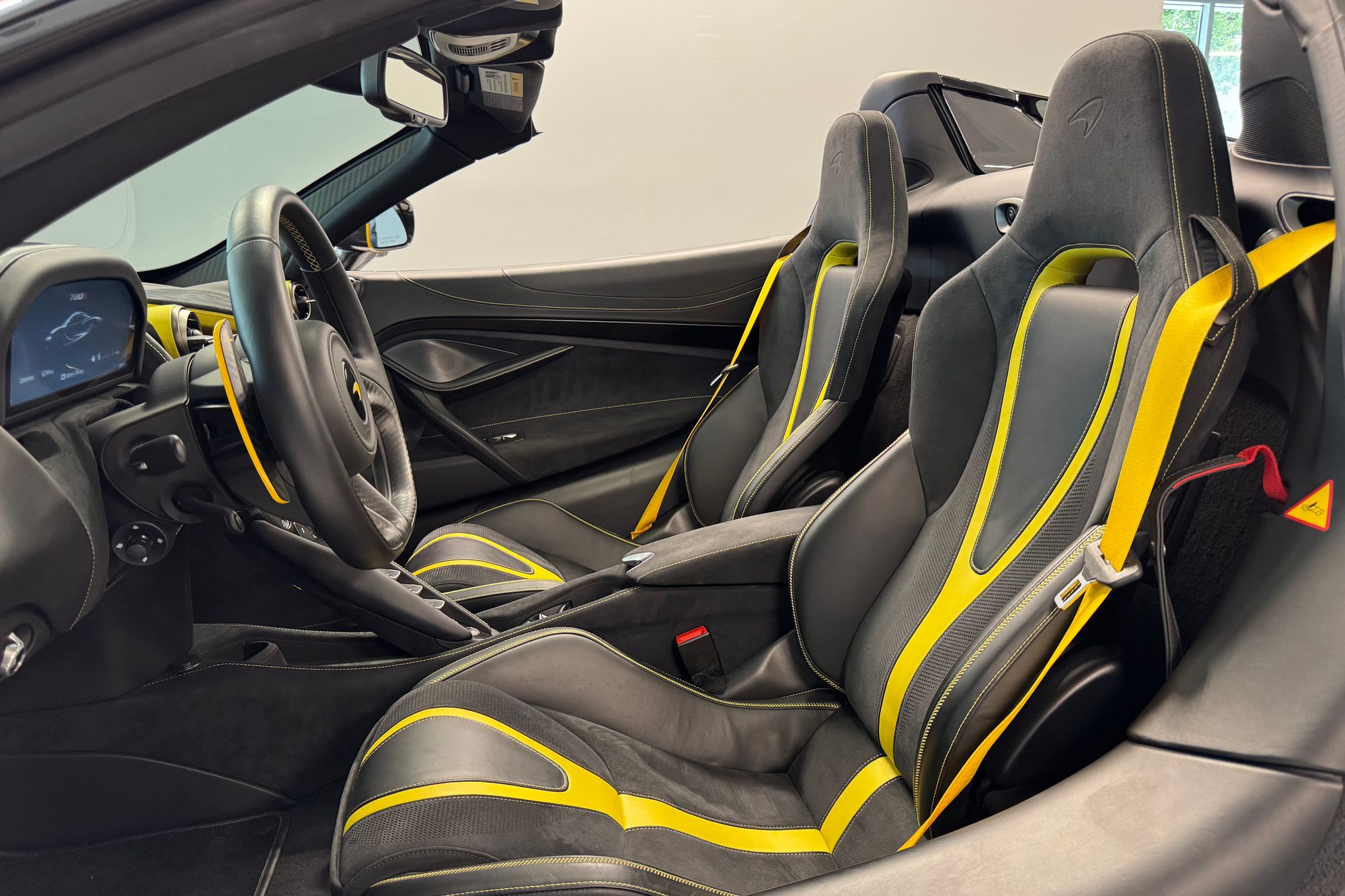 2022 Mclaren 720S Spider photo 16