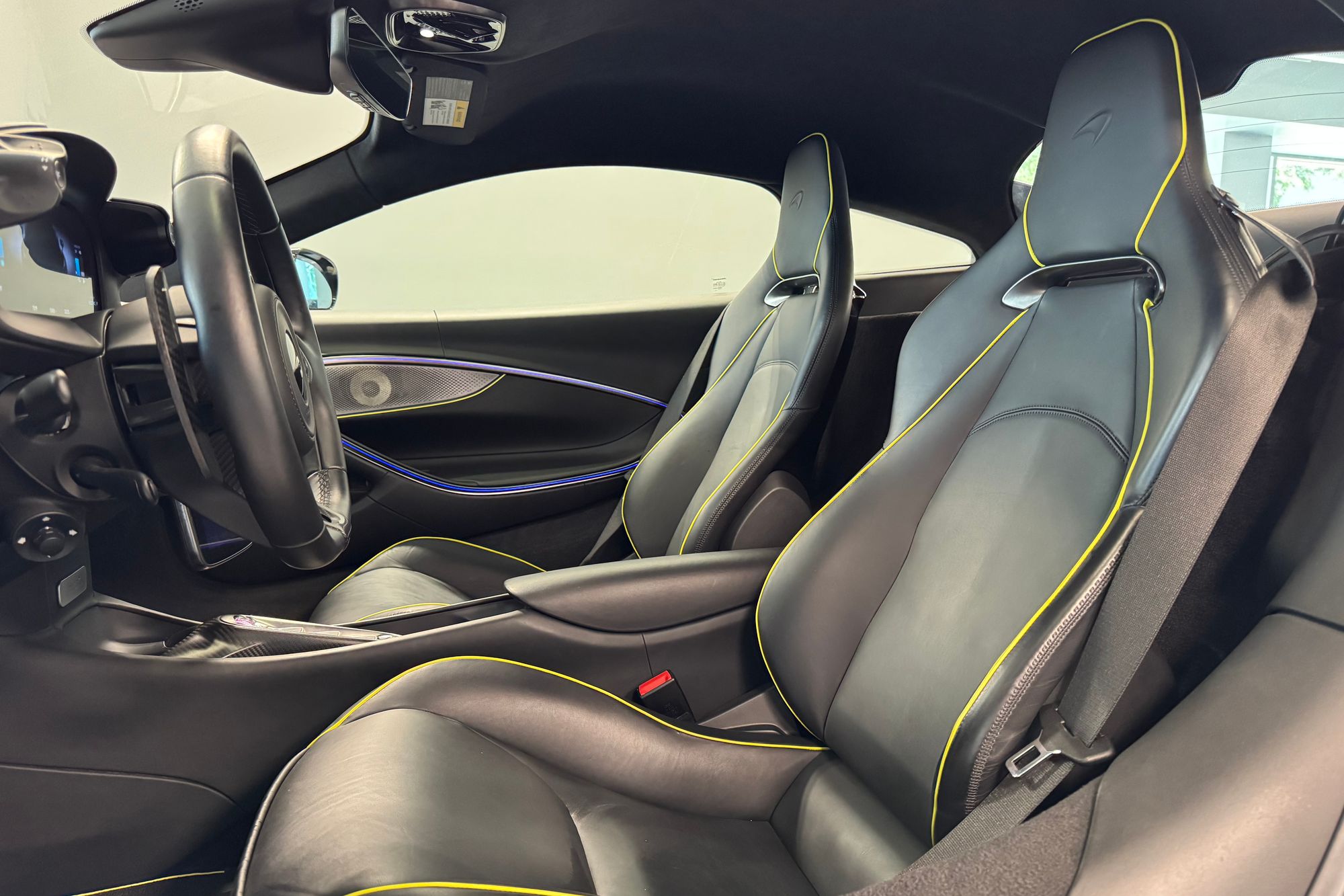 2023 Mclaren ARTURA photo 9