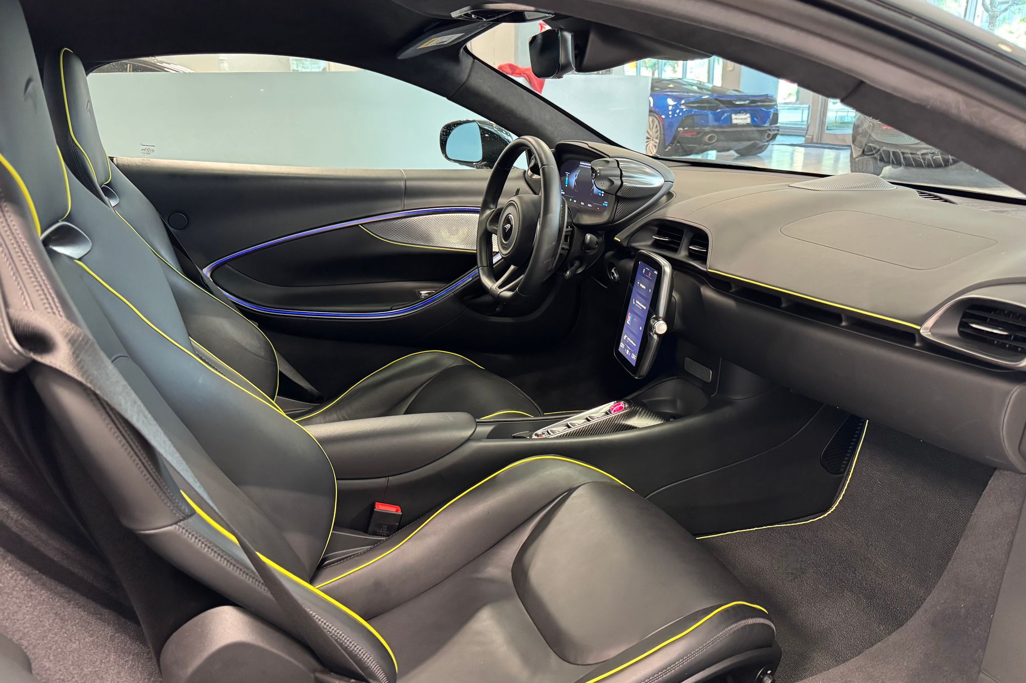 2023 Mclaren ARTURA photo 12