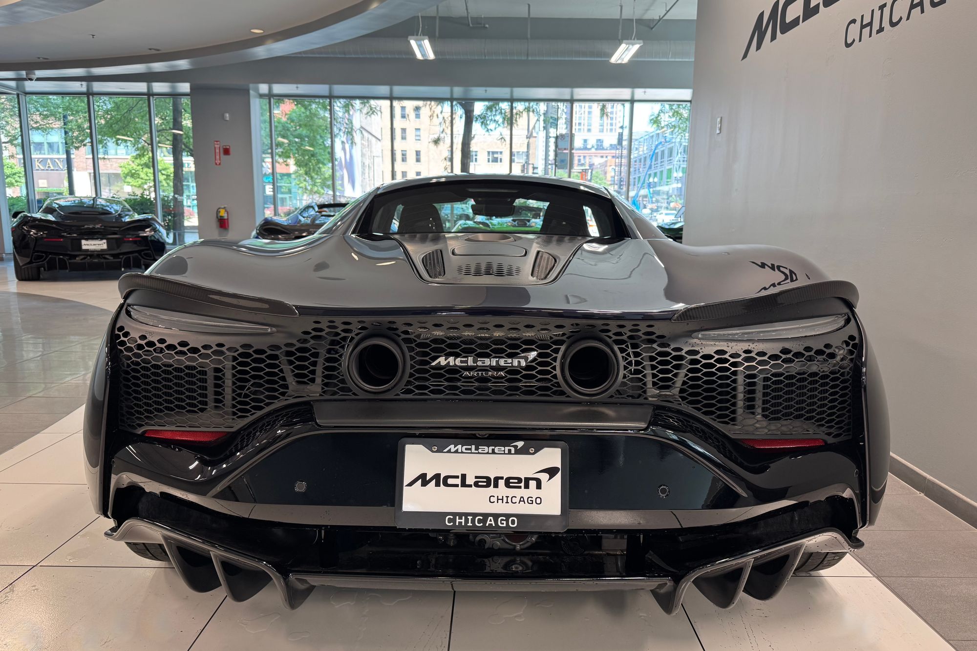 2023 Mclaren ARTURA photo 4