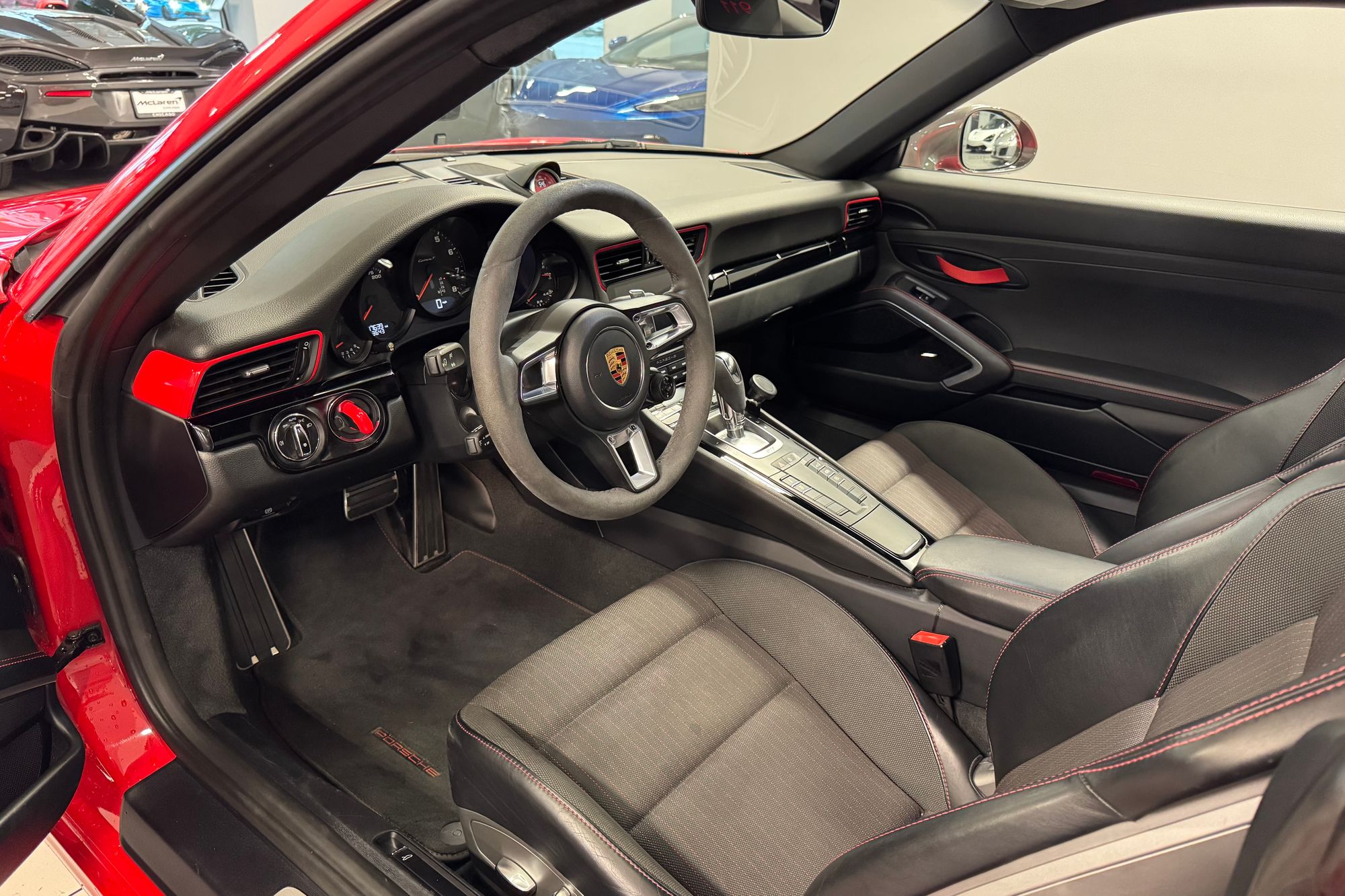 2019 Porsche 911 T photo 9