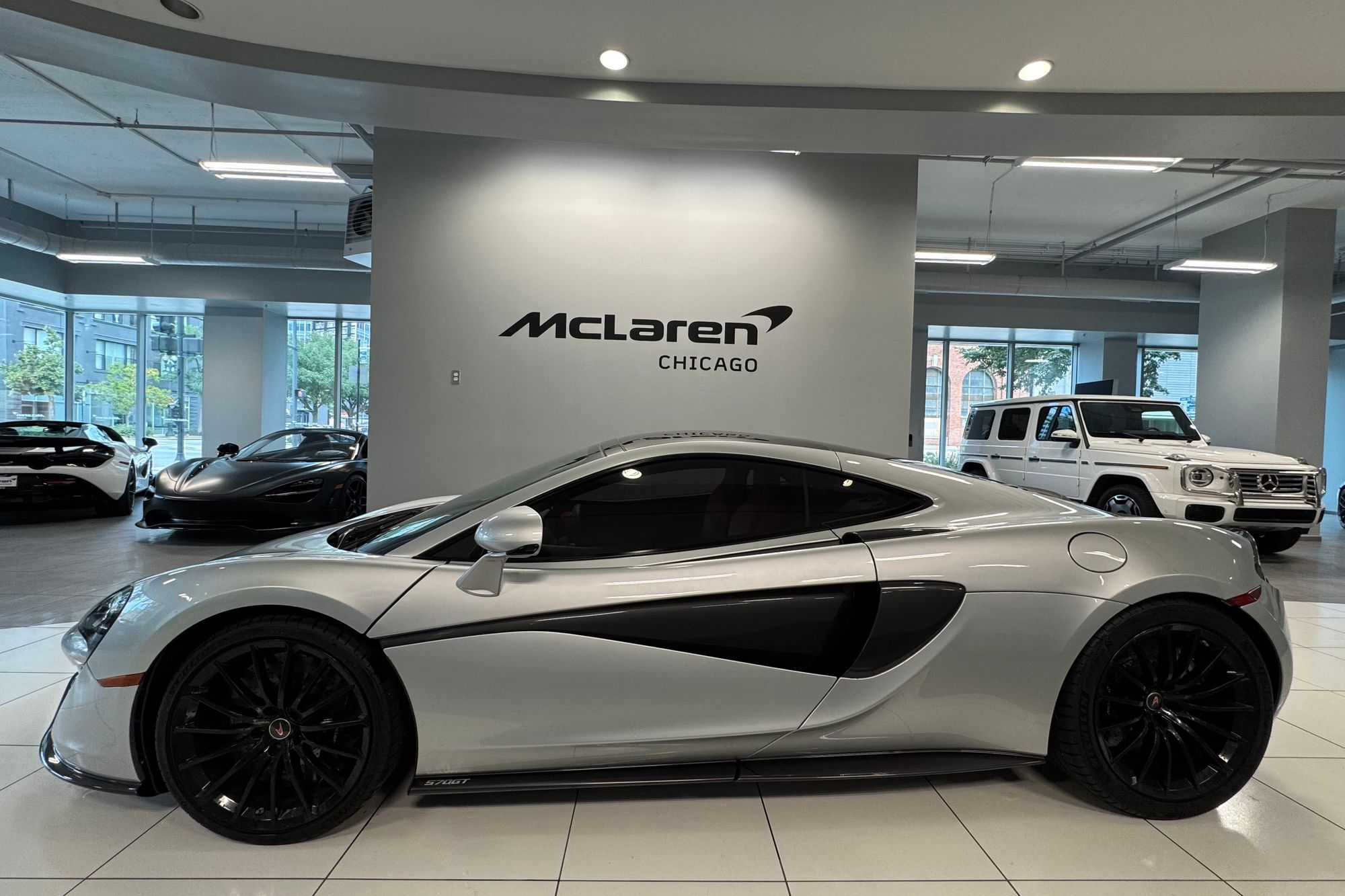 2018 Mclaren 570GT photo 3