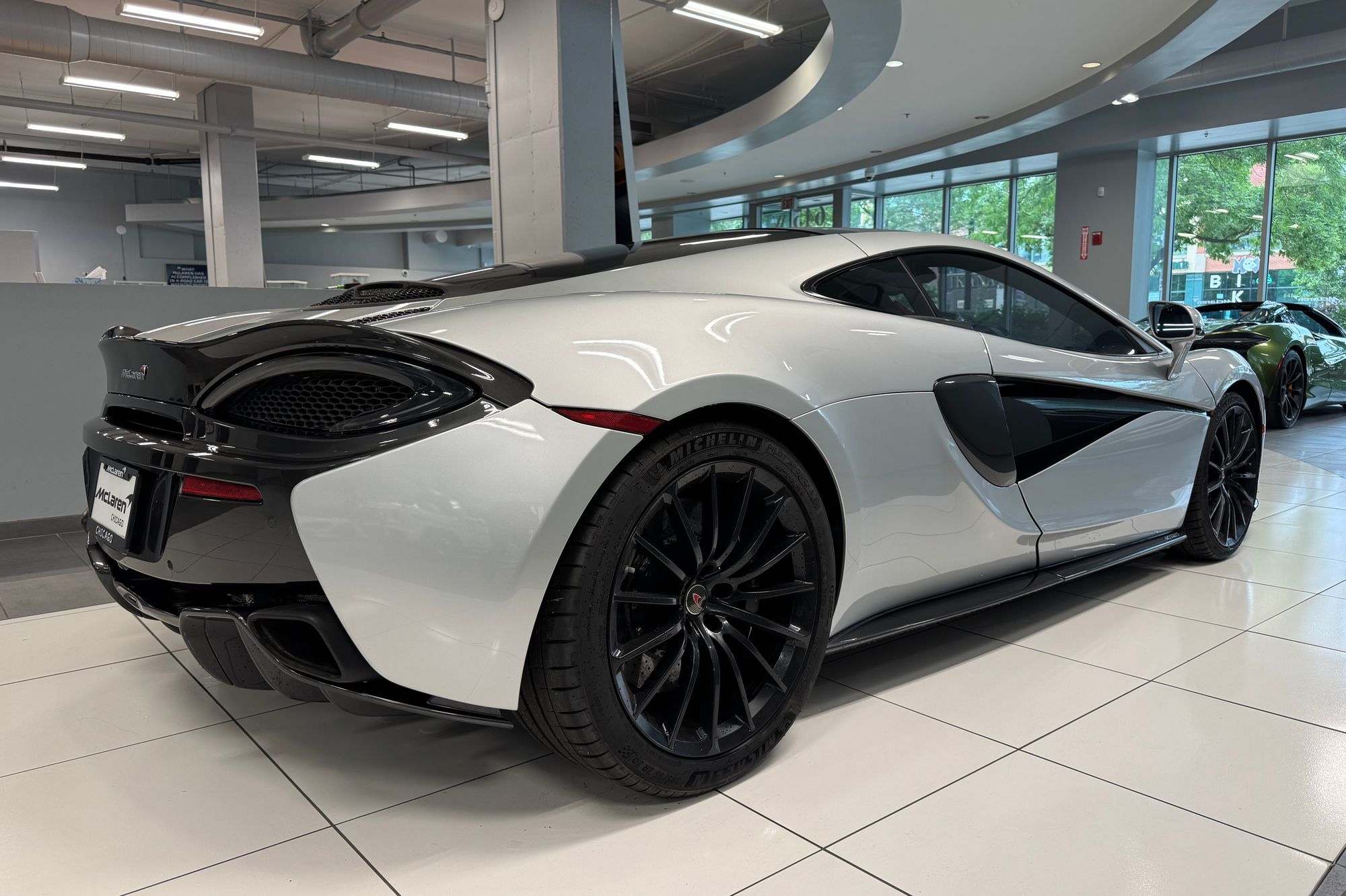 2018 Mclaren 570GT photo 6
