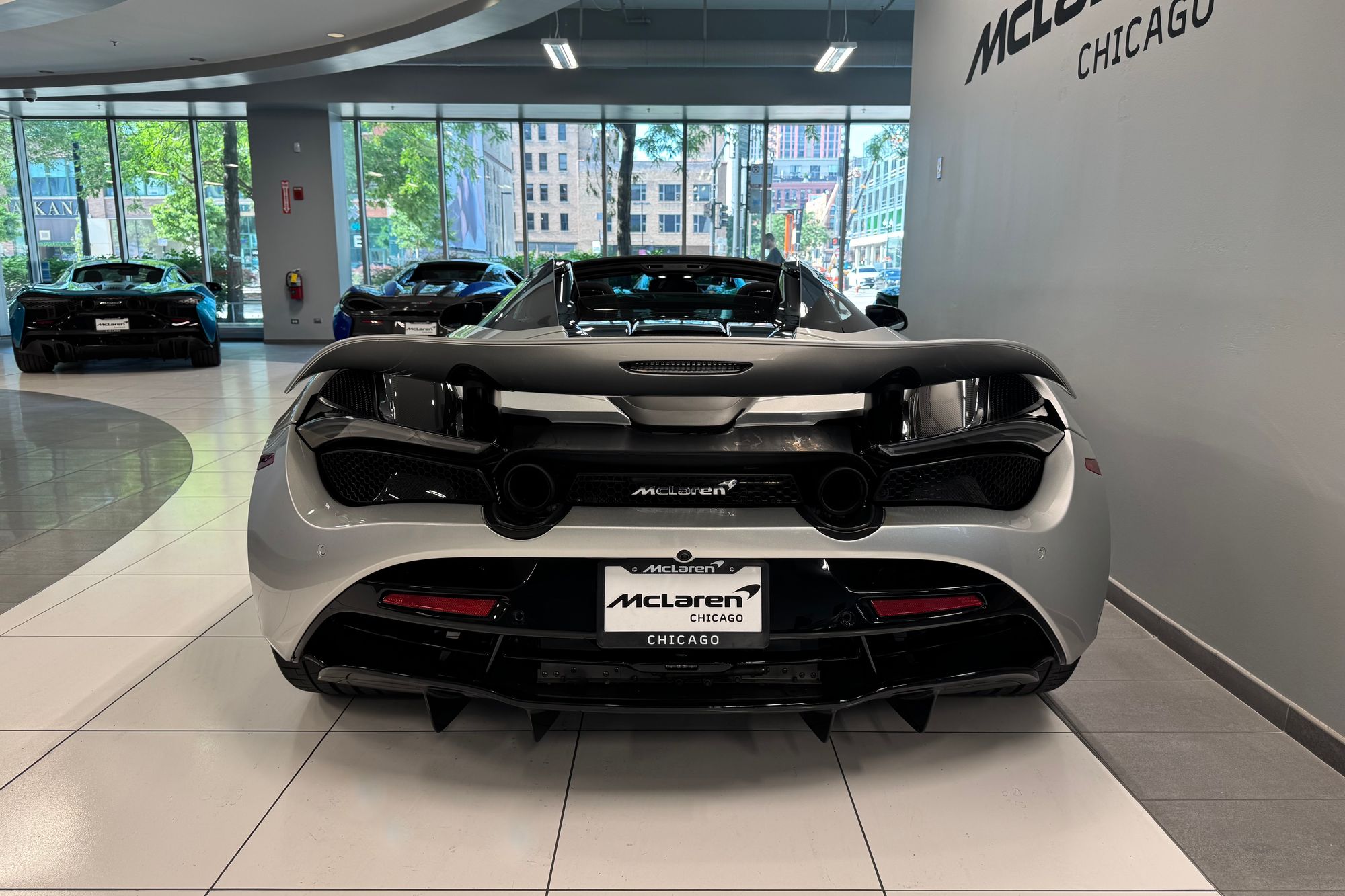 2022 Mclaren 720S Spider photo 3