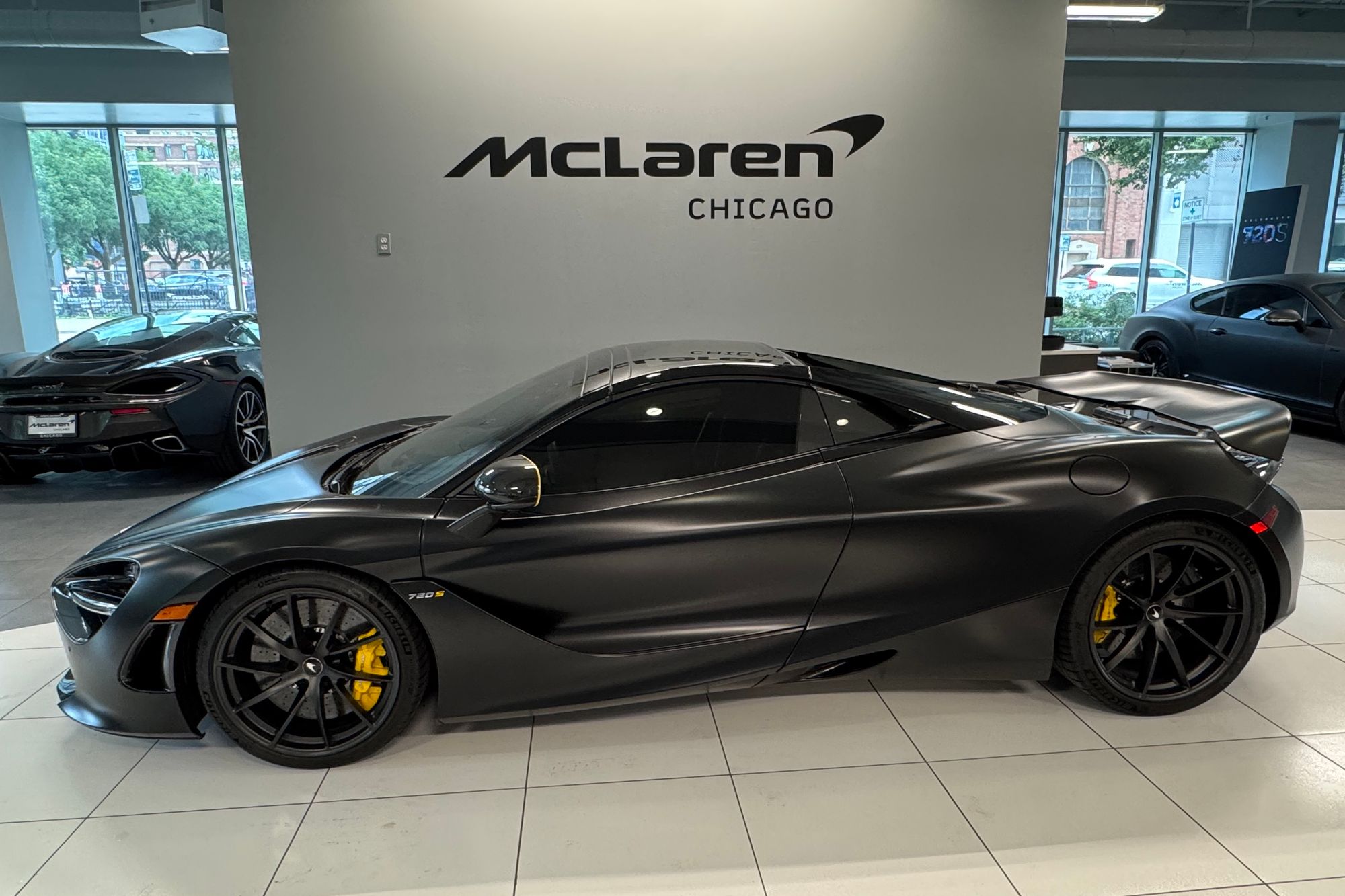 2022 Mclaren 720S Spider photo 2